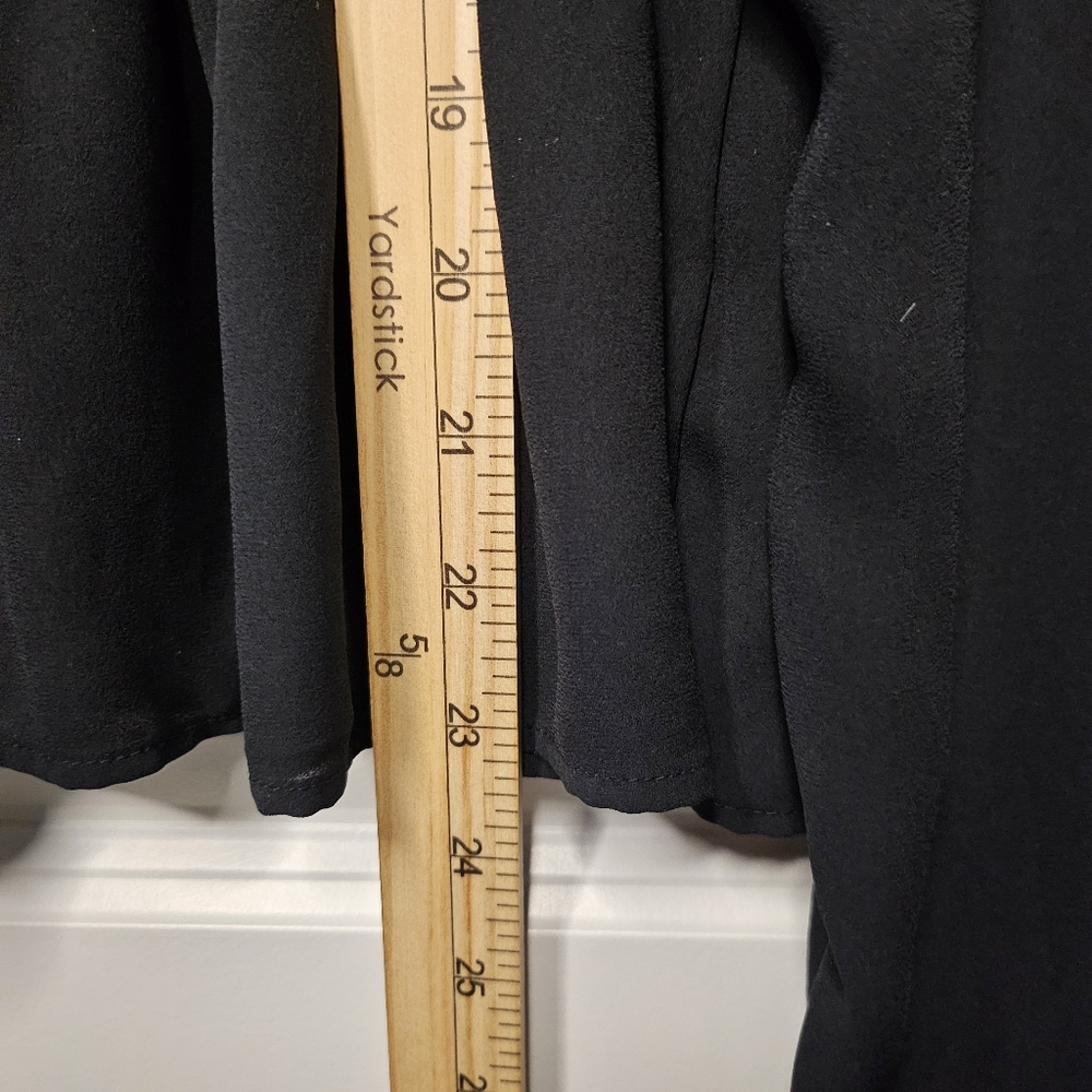 LOFT Semi Sheer Peplum Black Blouse Size Medium Long Sleeve Keyhole Back Classic - Picture 12 of 12
